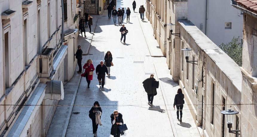 Sunčano popodne u Zadru, 25. ožujka 2021.