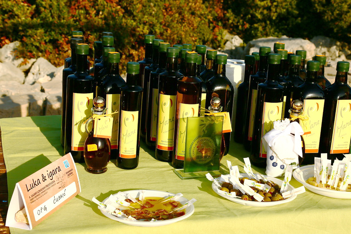 Sajam “Luka i igara” na vidikovcu Kamenjak Sajam “Luka i igara” na vidikovcu Kamenjak