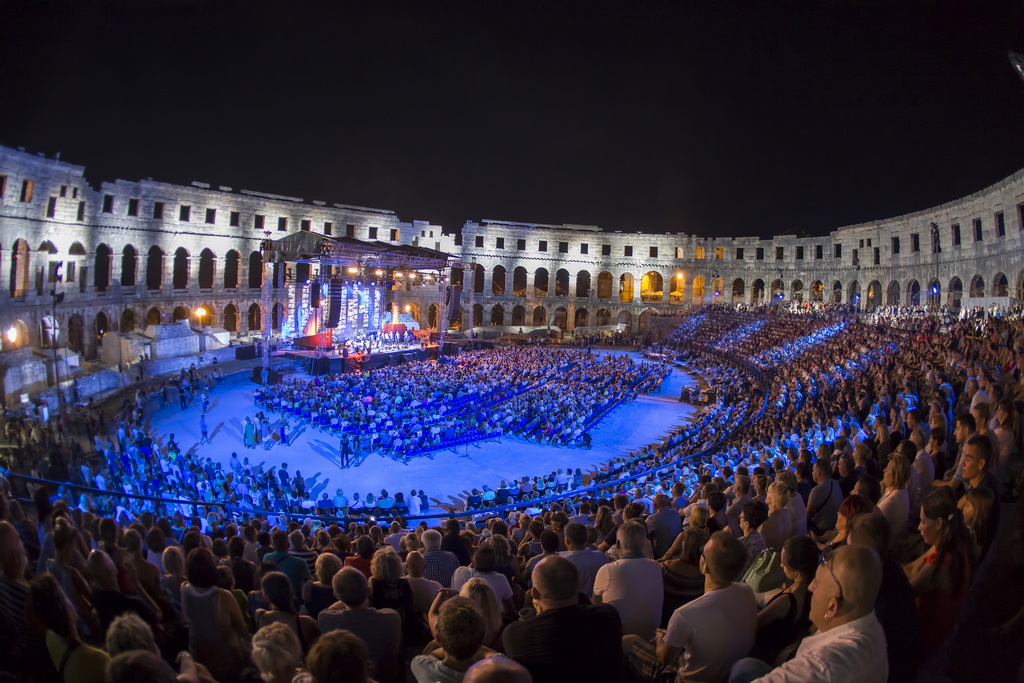 Tomislav Bralić i Klapa Intrade @ Arena Pula