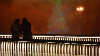 Zadar – U uvali Jazine postavljen je hologramski prikaz bozicne Jelke uz popratne audio vizualne efekte. Projekcija se odrzava do Nove godine svakog popodneva iza 17 sati. Dogadjaj je organizirala tvrtka Parkour media u sklopu manifestacije Advent u Zadru Zadar – U uvali Jazine postavljen je hologramski prikaz bozicne Jelke uz popratne audio vizualne efekte. Projekcija se odrzava do Nove godine svakog popodneva iza 17 sati. Dogadjaj je organizirala tvrtka Parkour media u sklopu manifestacije Advent u Zadru