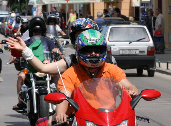 Karusel bikera na Branimirovoj obali u Zadru, Foto: Mladen Malik
