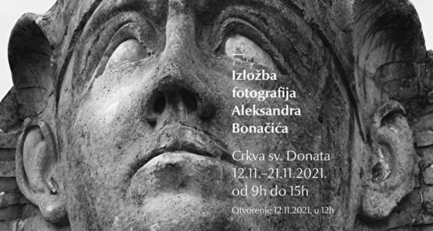 Grad Zadar u suradnji s Arheološkim muzejem priređuje izložbu fotografija Aleksandra Bonačića ‘Sfingina sjećanja’ Grad Zadar u suradnji s Arheološkim muzejem priređuje izložbu fotografija Aleksandra Bonačića ‘Sfingina sjećanja’