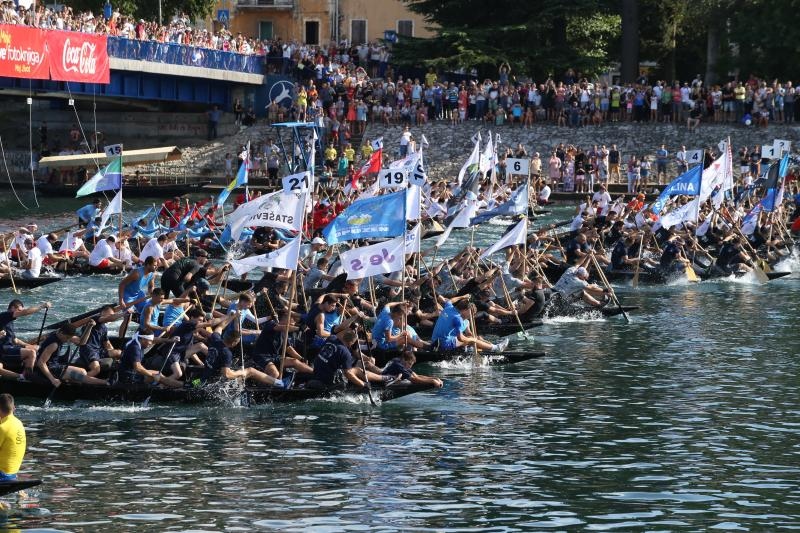 Gusari iz Komina pobjednici Maratona lađa od Metkovića do Ploča