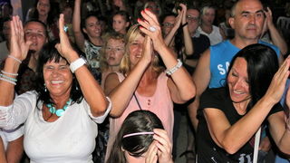 Virsko ljeto 2016: Dražen Zečić Zeko i Banana Band raspjevali i rasplesali Vir