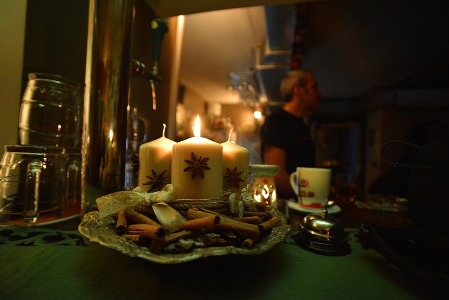 Večer poezije – Riječi iznad svega i Balboa band u Backstage baru