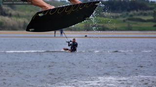Kiteri guštali u refulima ninske bure Kiteri guštali u refulima ninske bure