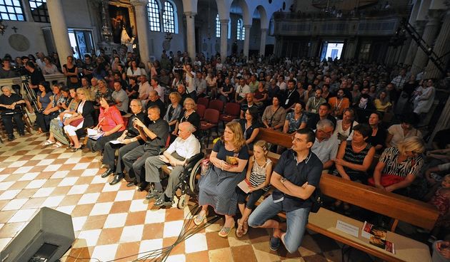 Sinoc je u crkvi Sv. Sime odrzan koncert duhovne glazbe Tatjane Matejas Cameron poznate kao Tajci i zbora Apostoli mira. Na fotografiji: Tajci Foto: Luka Gerlanc / CROPIX
