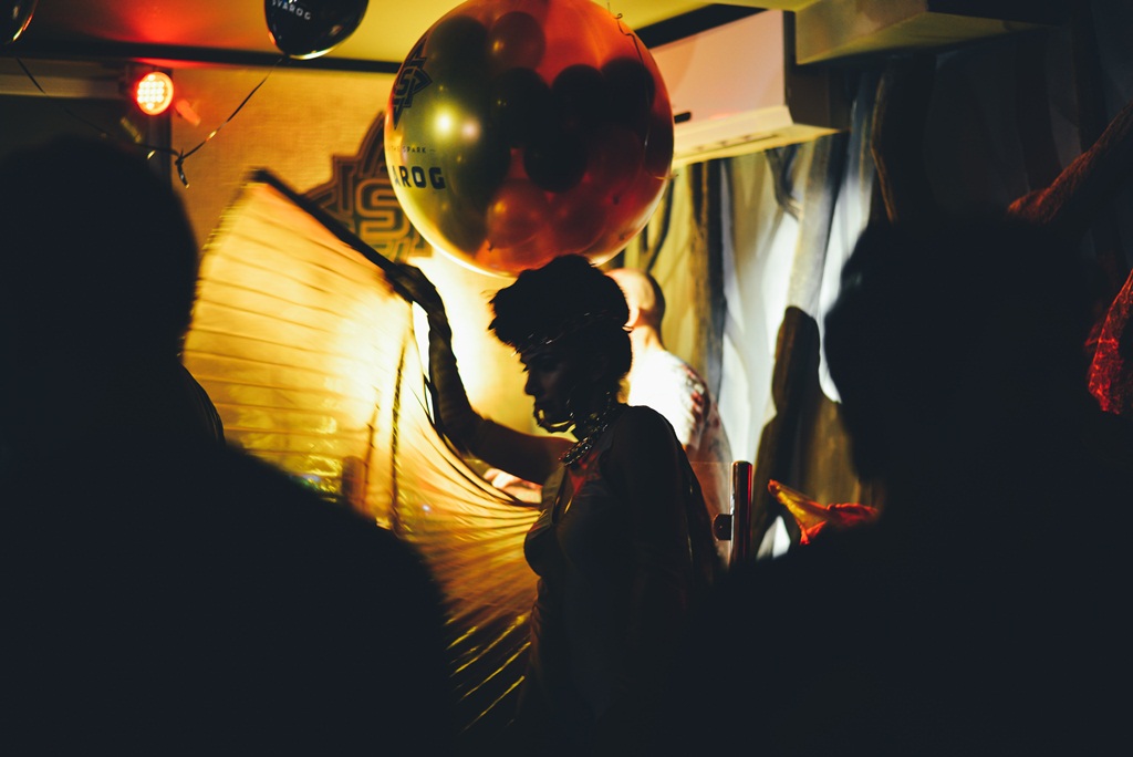 Votka party u Svarog Baru, Foto: Iva Perinčić Votka party u Svarog Baru, Foto: Iva Perinčić