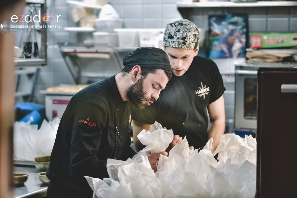 Uskrs u Harbor Cookhouse & Clubu uz klapu Iskon Uskrs u Harbor Cookhouse & Clubu uz klapu Iskon