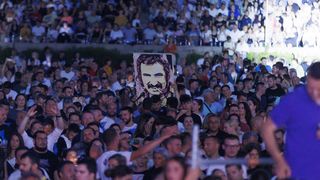 Mišo Kovač i prijatelji na Starom placu u Splitu Mišo Kovač i prijatelji na Starom placu u Splitu