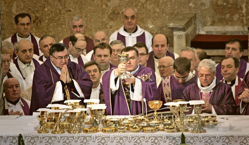 Posljednji ispraćaj nadbiskupa Ivana Prenđe (foto: Marin Gospić)