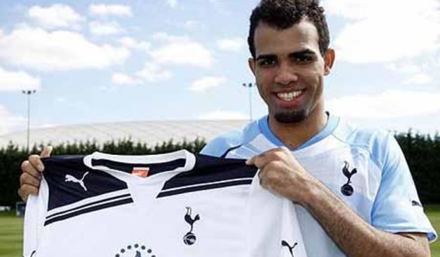 Sandro, foto: www.cdn.caughtoffside.com