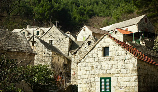 Šetnjica poučnom stazom sv. Leopolda Mandića, Mosor, foto: Darko Belančić
