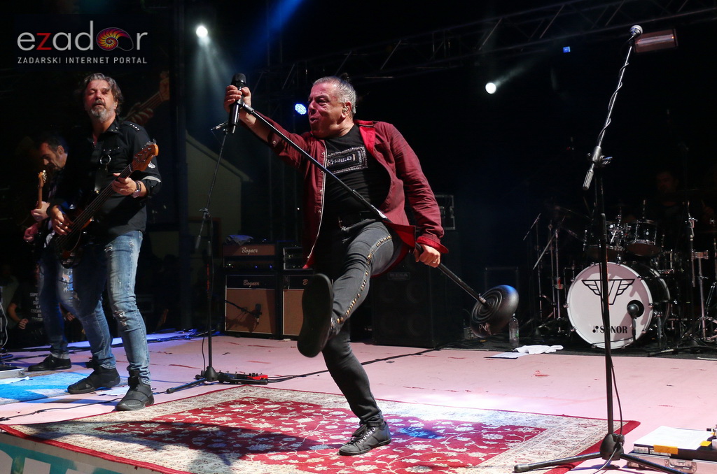 Parni valjak Viranima priredio vrhunsku dvosatnu glazbenu poslasticu Parni valjak Viranima priredio vrhunsku dvosatnu glazbenu poslasticu