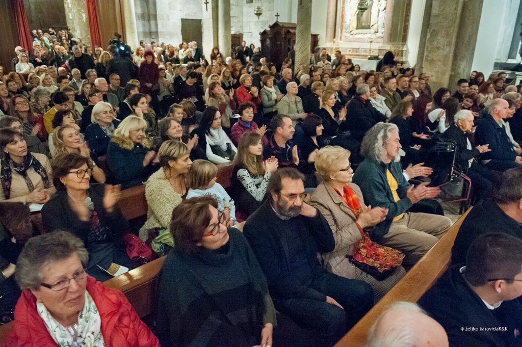 Stefan Milenković i Zadarski komorni orkestar u katedrali sv. Stošije