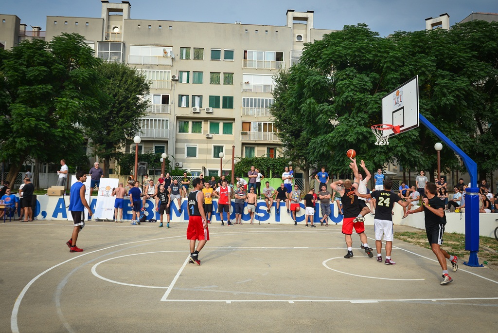 Projekt Koš za koš: Bili brig osvojio turnir i obnovu kvartovskog igrališta. Foto: Iva Perinčić Projekt Koš za koš: Bili brig osvojio turnir i obnovu kvartovskog igrališta. Foto: Iva Perinčić