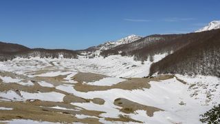 16.03.2014., Juzni Velebit – Topljenje snijega na Juznom Velebitu i procvjetani prvi planinski cvjetovi u ranom proljecu najavljuju skorasnje toplije vrijeme. Photo: Filip Brala/PIXSELL Autor Filip Brala/PIXSELL Ključne riječi rekreacija, planina, pro 16.03.2014., Juzni Velebit – Topljenje snijega na Juznom Velebitu i procvjetani prvi planinski cvjetovi u ranom proljecu najavljuju skorasnje toplije vrijeme. Photo: Filip Brala/PIXSELL Autor Filip Brala/PIXSELL Ključne riječi rekreacija, planina, pro