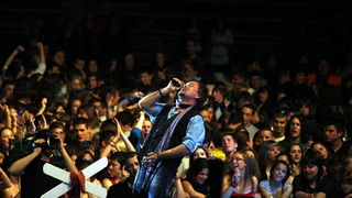 Zadar, 070510 
Koncert Zlatana Stipisica Gibonnija u kosarkaskoj dvorani Kresimira Cosica u Zadru.
Foto: Jure Miskovic / CROPIX