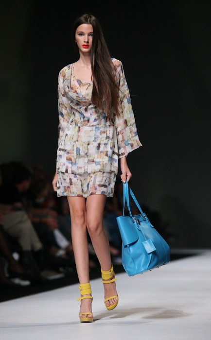 Zagreb, 300911.
Zagrebacki velesajam.
Modna revija Dove Fashion.hr proljece – ljeto 2012.
Na slici: revija Mischel Benoni.
Foto: Biljana Gaurina / CROPIX Zagreb, 300911.
Zagrebacki velesajam.
Modna revija Dove Fashion.hr proljece – ljeto 2012.
Na slici: revija Mischel Benoni.
Foto: Biljana Gaurina / CROPIX