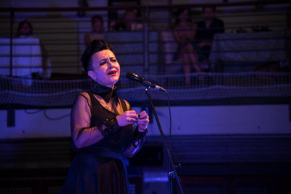 Veličanstvena Amira Medunjanin oduševila Zadrane u klubu Arsenal. Foto: Vinko Pešić Veličanstvena Amira Medunjanin oduševila Zadrane u klubu Arsenal. Foto: Vinko Pešić