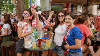 Navijačko ludilo u Zadru za vrijeme i nakon finala Svjetskog prvenstva Navijačko ludilo u Zadru za vrijeme i nakon finala Svjetskog prvenstva