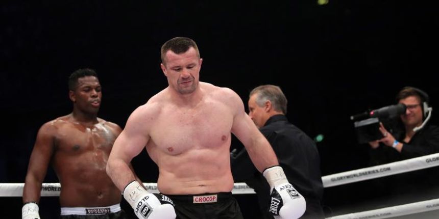 Borilački turnir Glory 14 koji se sinoć održao u zagrebačkoj Areni. Borba: Mirko Filipović – Remy Bonjasky.  Photo: Slavko Midzor/PIXSELL