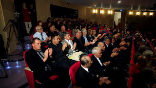 Zadar, 121012.
Kazaliste lutaka Zadar. Povodom 57. rodjendana generala Ante Gotovine Udruga Zene u Domovinskom ratu-Zadar, organizira kulturnu vecer pod nazivom: Generale, uvijek smo u mislima s vama.
Foto: Jure Miskovic / CROPIX Zadar, 121012.
Kazaliste lutaka Zadar. Povodom 57. rodjendana generala Ante Gotovine Udruga Zene u Domovinskom ratu-Zadar, organizira kulturnu vecer pod nazivom: Generale, uvijek smo u mislima s vama.
Foto: Jure Miskovic / CROPIX