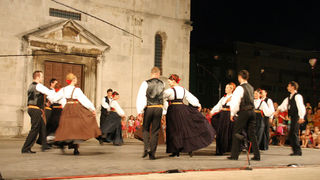 Image 1176151 (auto)