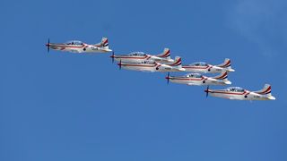 Krila Oluje slave 18. rođendan preletom preko 18 gradova na obali Krila Oluje slave 18. rođendan preletom preko 18 gradova na obali