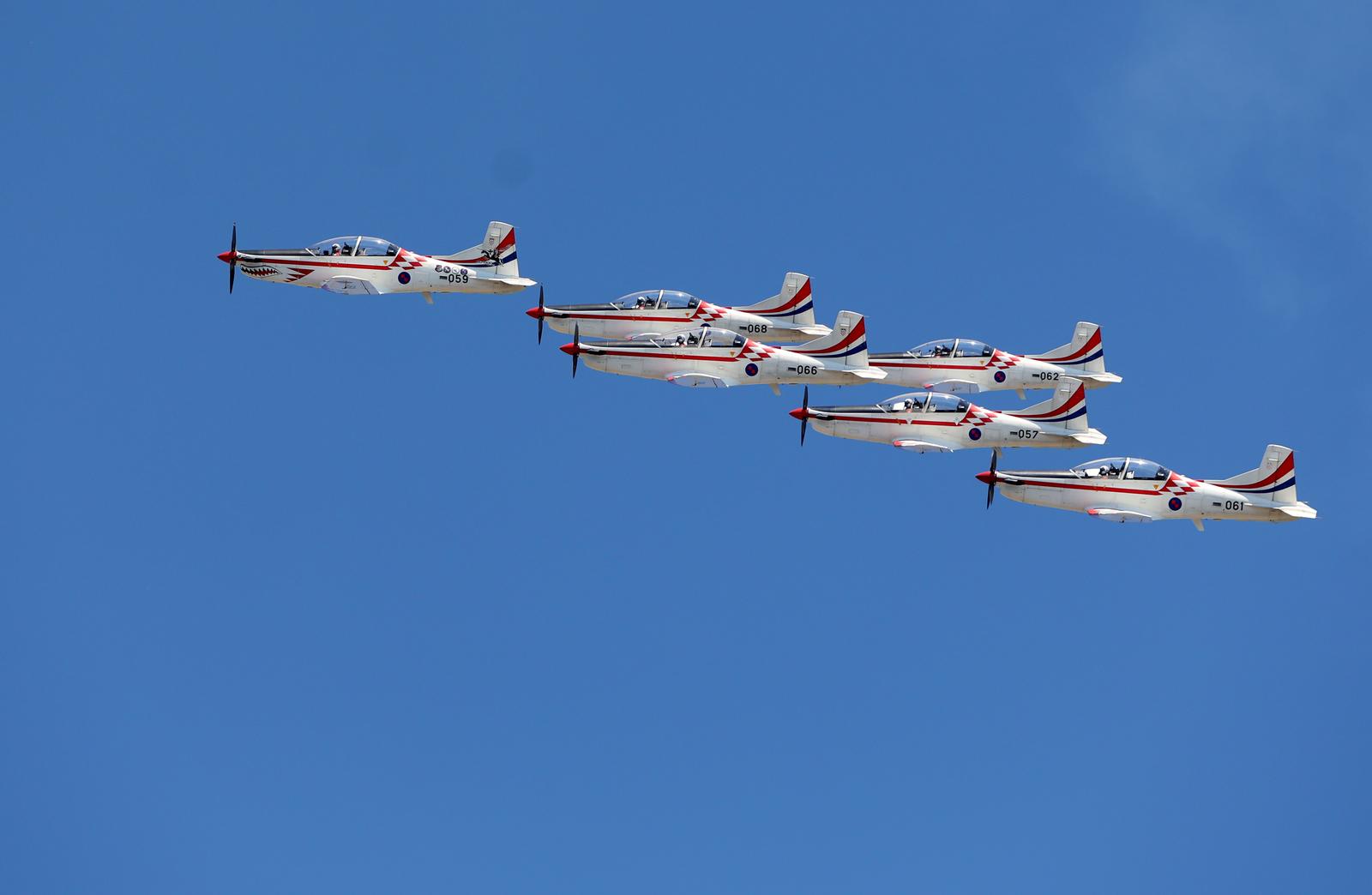 Krila Oluje slave 18. rođendan preletom preko 18 gradova na obali Krila Oluje slave 18. rođendan preletom preko 18 gradova na obali