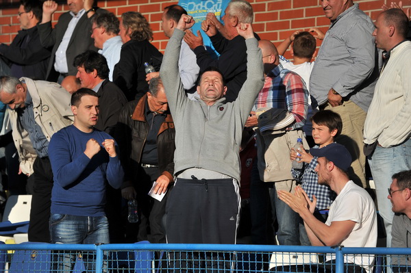 Zadar, 260513.
Stadion Stanovi.
Utakmica MAXtv 1. HNL izmedju Zadra i Splita.
Na fotografiji: Reno Sinovcic slavi izjednacujuci pogodak Stipe Perice iz penala.
Foto: Luka Gerlanc / CROPIX