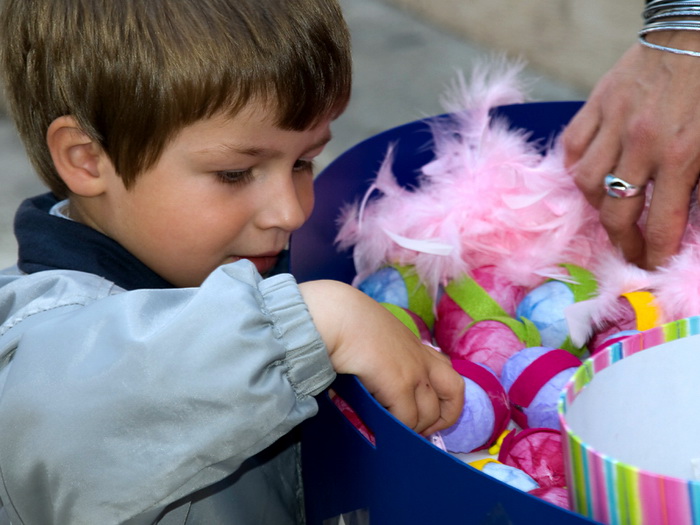 Prodaja oslikanih uskrsnih pisanica