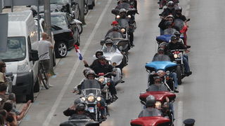 Zadar, 280511.
Odrzana je parada Harley Davidson motora izmedju Zadra i Biograda u kojoj je sudjelovalo vise tisuca motora.
Na slici: detalj s parade.
Foto: Vladimir Ivanov / CROPIX Zadar, 280511.
Odrzana je parada Harley Davidson motora izmedju Zadra i Biograda u kojoj je sudjelovalo vise tisuca motora.
Na slici: detalj s parade.
Foto: Vladimir Ivanov / CROPIX