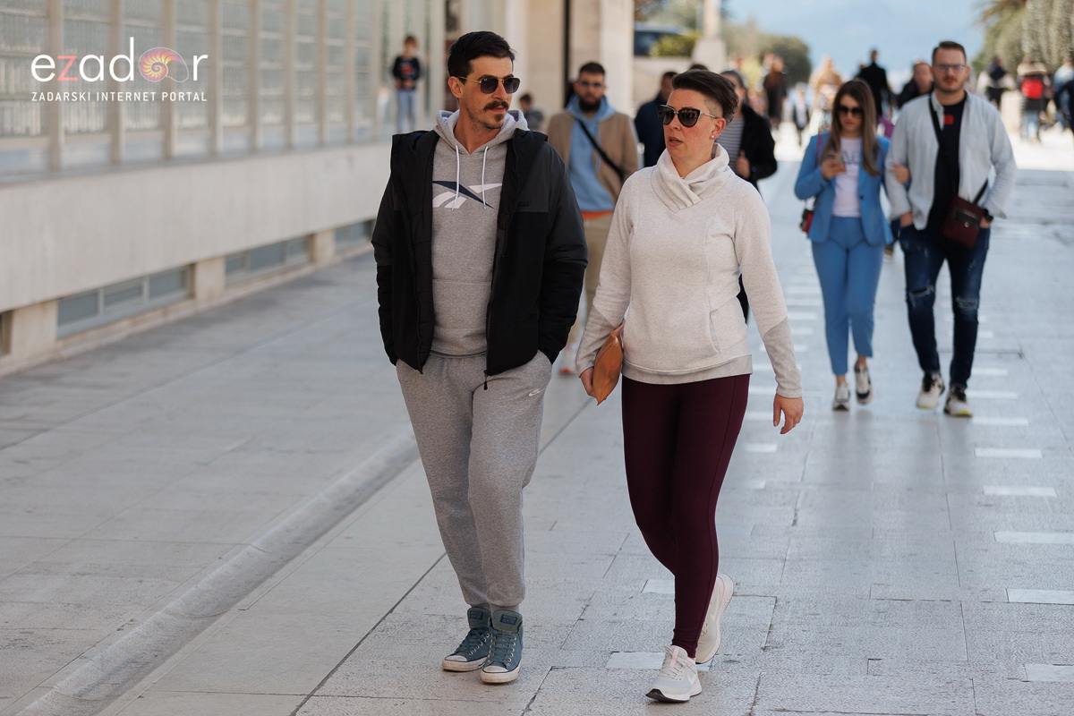 Đir po gradu, subotnja špica 19. ožujka 2022. Đir po gradu, subotnja špica 19. ožujka 2022.