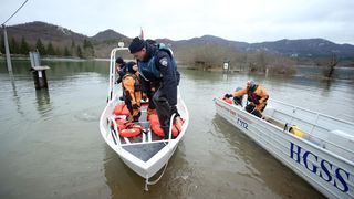 Na području Kosinja proglašeno izvanredno stanje obrane od poplava Na području Kosinja proglašeno izvanredno stanje obrane od poplava