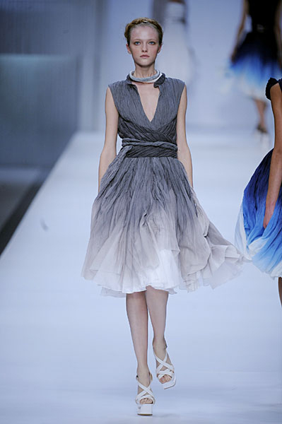 “Tie & dye” tehnika bojanja odjeće (Moda.hr)