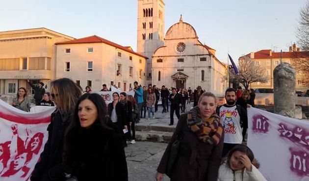 Prosvjed Građanske inicijative: Nismo drugotne ni jednoj vladi ni sili!