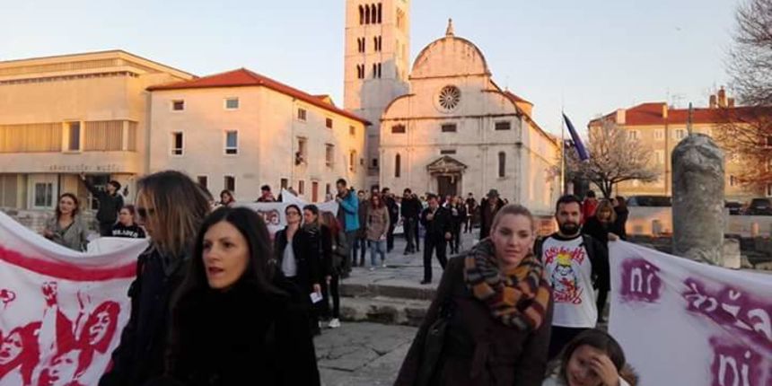 Prosvjed Građanske inicijative: Nismo drugotne ni jednoj vladi ni sili!