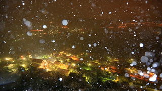 Klis, 101212. 
Ciklona Simenka je veceras donijela Snijeg nadomak Splita svega 4km zracne linije od Splita.
Na slici Snijeg na Klisu.
Foto: Zvonimir Barisin / CROPIX