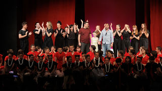 Igrajmo se: Zabranjeno mlađima od 15 strana A