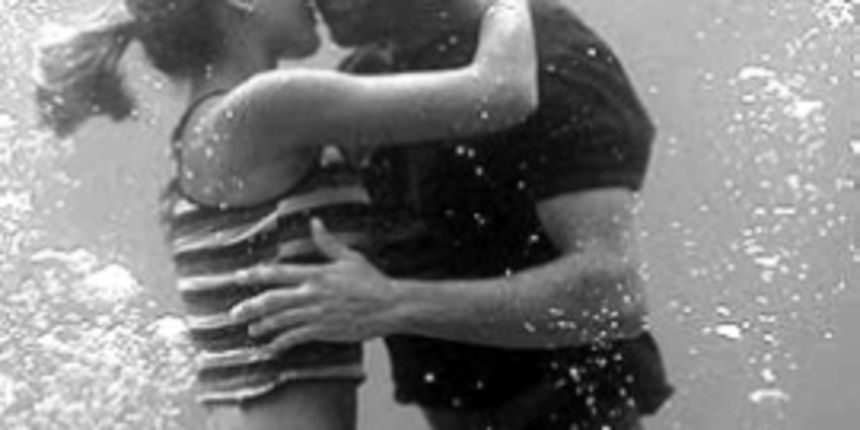 poljubac – ljubljenje pod vodom poljubac – ljubljenje pod vodom