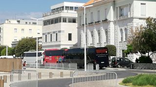 Svakodnevne situacije zadarskom na poluotoku: prometne nevolje zbog lošeg rješenja ukrcajno/iskrcajnih mjesta za turističke autobuse