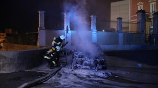 U Zadru plamen progutao BMW