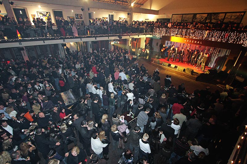 Božićni koncert Klape Intrade i Tomislava Bralića u Arsenalu (foto:Marin Gospić)