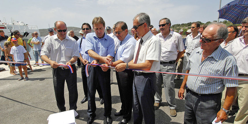 mala rava – 23.07.2007. – otvaranje trajektnog pristanista mala rava – 23.07.2007. – otvaranje trajektnog pristanista