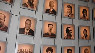 Image 1182507 (auto) Image 1182507 (auto)