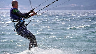Surferi i kiteri guštali u južini na Boriku Surferi i kiteri guštali u južini na Boriku