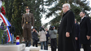 Image 1040139 (auto)