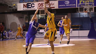 KK Poličnik – KK Jazine, Foto: Saša Čuka KK Poličnik – KK Jazine, Foto: Saša Čuka