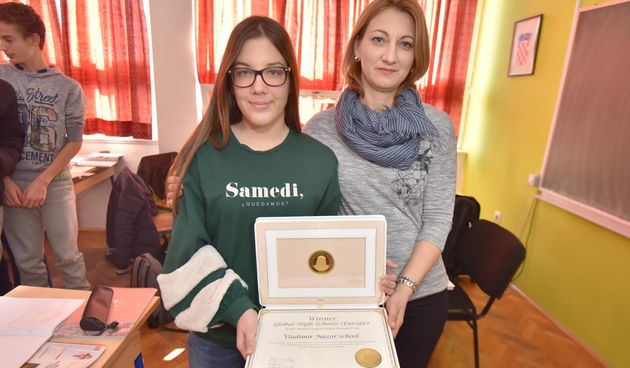 Učenici OŠ Vladimir Nazor iz Škabrnje osvojili glavnu nagradu u UAR